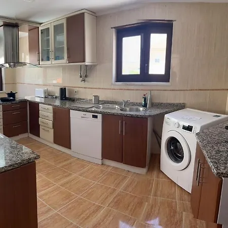 Happy Holiday Cascais - *