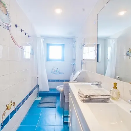 Happy Holiday Cascais - Parede