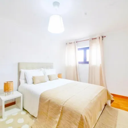 Happy Holiday Cascais - * Parede