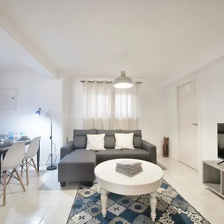 Happy Holiday Cascais - Parede